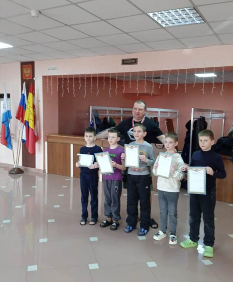 Соревнование по плаванию среди детей Сдача нормативов ГТО. Соревнование по плаванию среди детей Сдача нормативов ГТО.